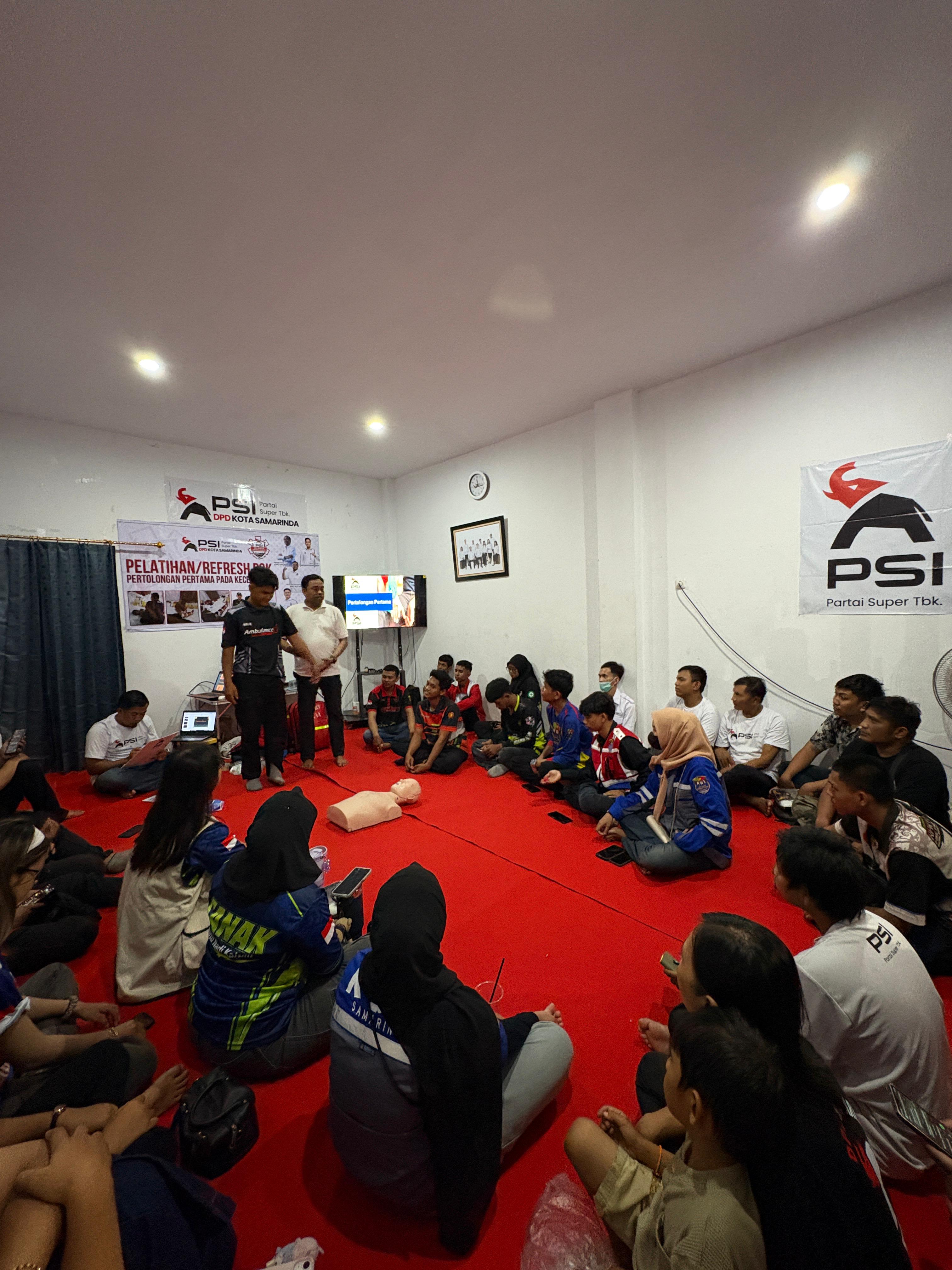 Puluhan Relawan di Samarinda Dibekali Keterampilan Hadapi Kondisi Darurat